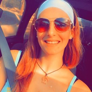 Meet your Posher, Nadia